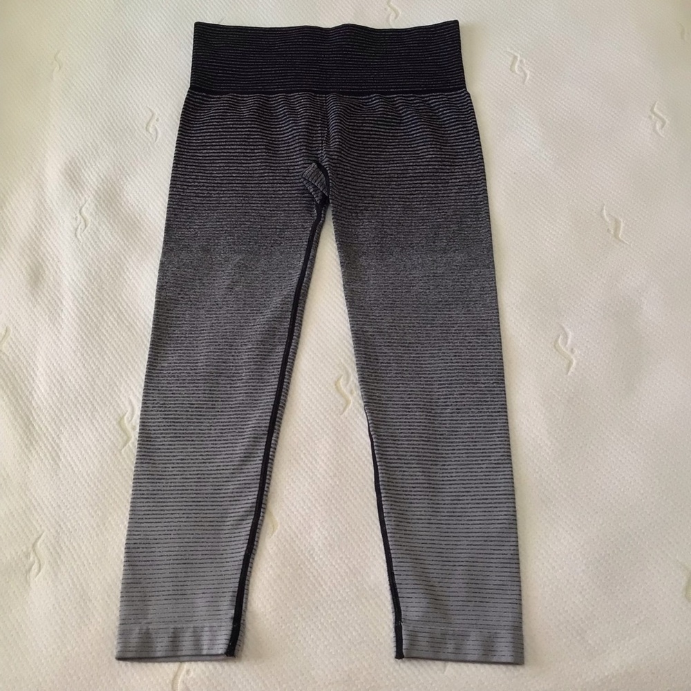 Ryka High Waist Striped Seamless Leggings L Gray Black Stretch Yoga Activewear